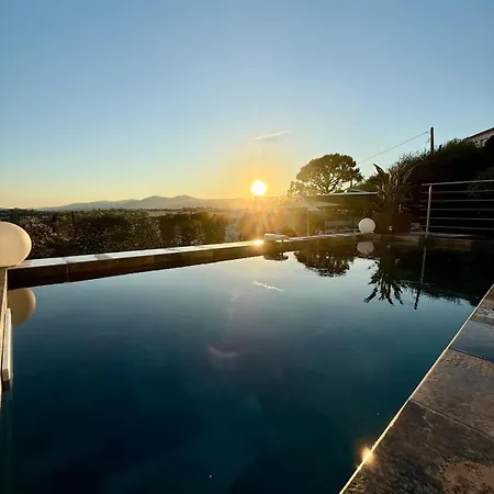 Daire Magnifique Avec Piscine Et Jardin *