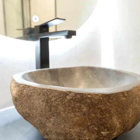 Magnifique Avec Piscine Et Jardin Daire