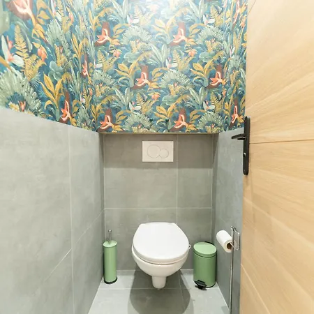 Daire Magnifique Avec Piscine Et Jardin *