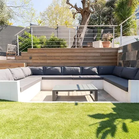 Magnifique Avec Piscine Et Jardin Daire Nice